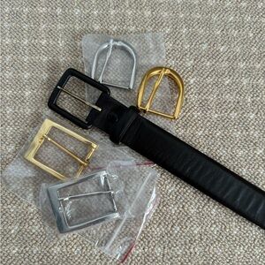 Brown leather belt with FIVE interchangeable buckles, size S